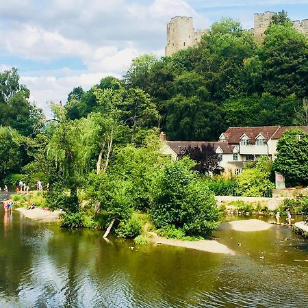 Luxury 2 Bed Apartment With Free Parking Ludlow Extérieur photo