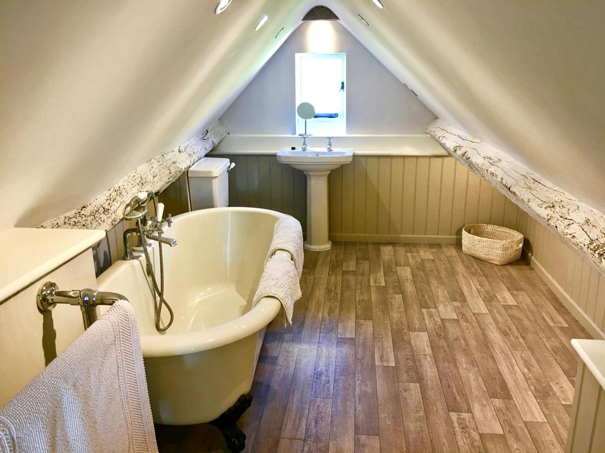 Luxury 2 Bed Apartment With Free Parking Ludlow Extérieur photo